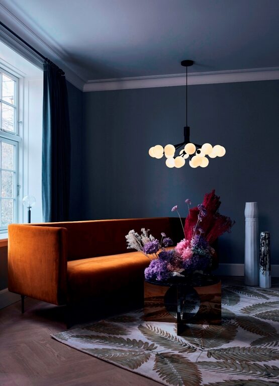 Apiales 18 lysekrone, satin sort/opal