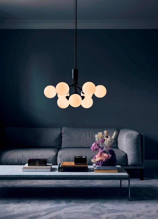 Apiales 9 lysekrone, satin sort/opal